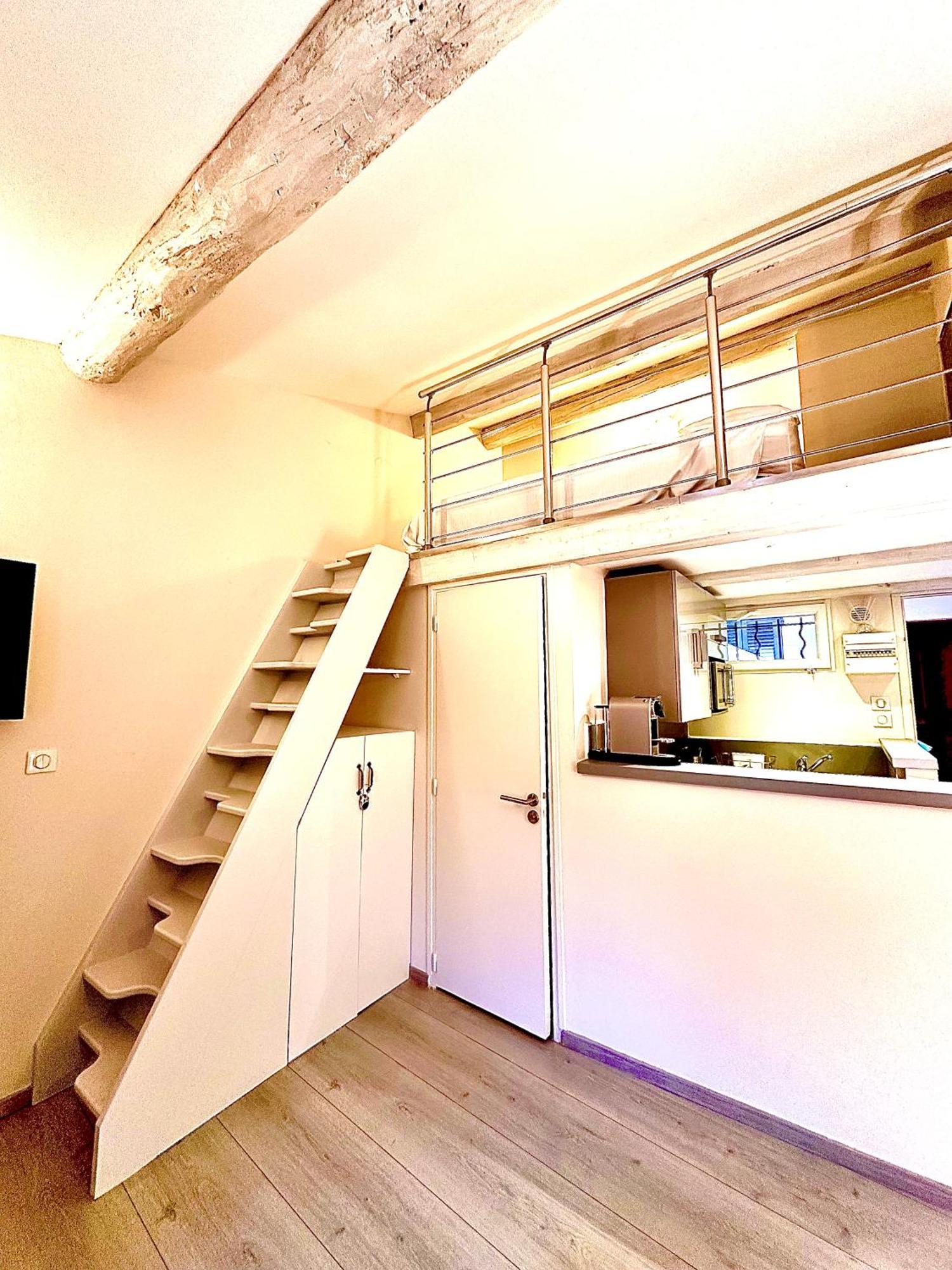 Cozy Studio Le Cedre, Port De Saint Tropez Exteriör bild