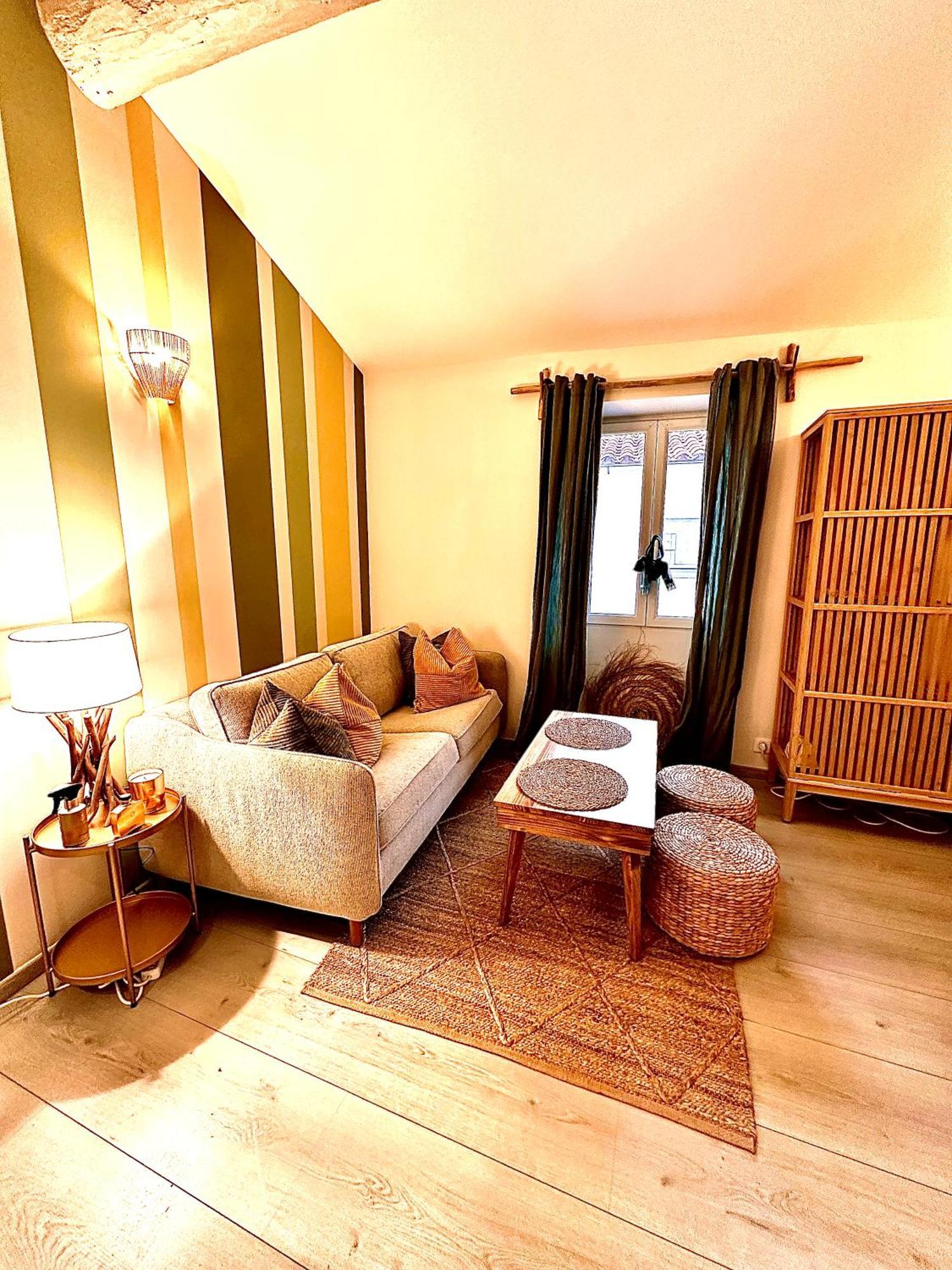 Cozy Studio Le Cedre, Port De Saint Tropez Exteriör bild