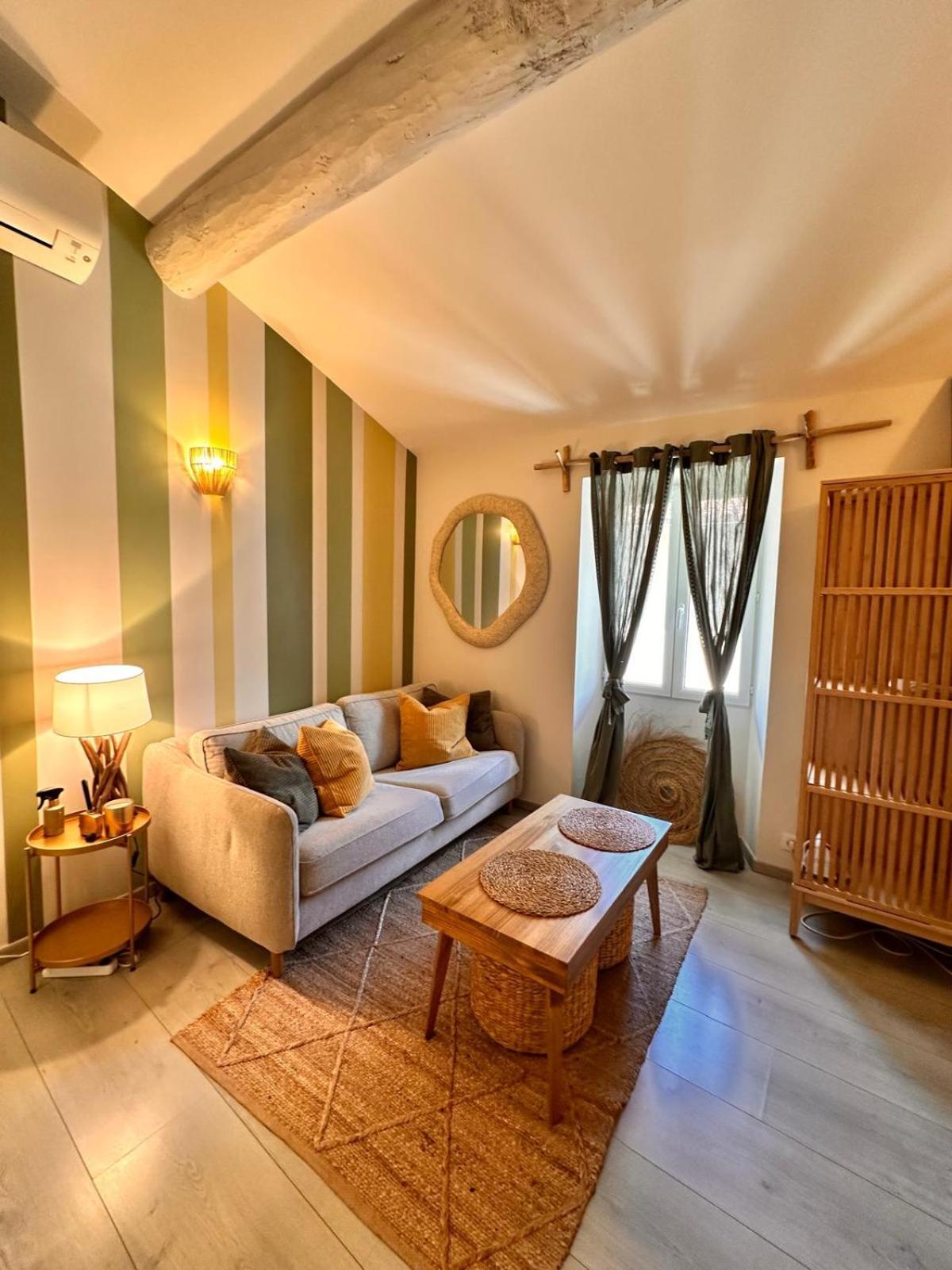 Cozy Studio Le Cedre, Port De Saint Tropez Exteriör bild